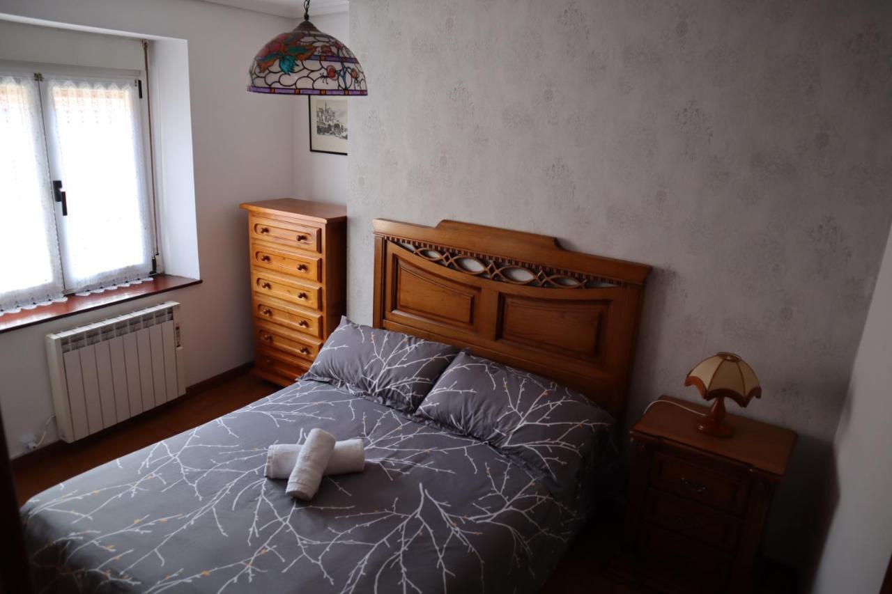 Casa Rural Cares Санта-Мария-де-Вальдеон Экстерьер фото
